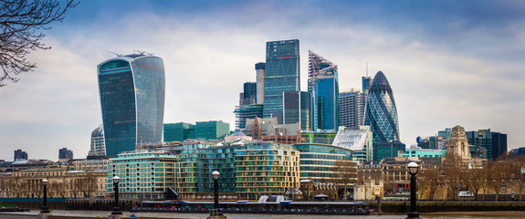 London, England - Panoramic view of Bank, London's leading financial district with blue sky and clouds - obrazy, fototapety, plakaty