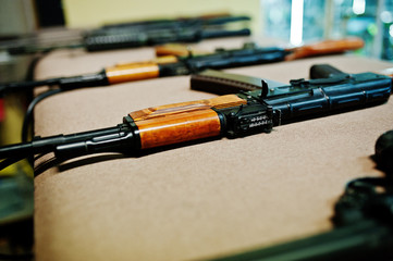 Naklejka premium Close up machine guns on shooting range.