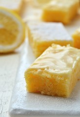 Lemon cake bars