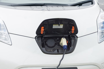 Obraz premium 電気自動車 充電