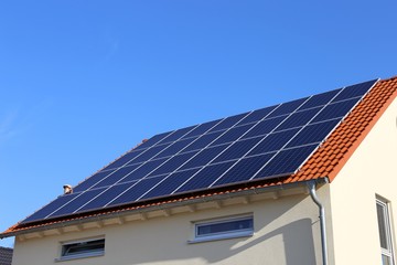 Fototapeta premium Solardach (Photovoltaikanlage) 