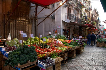Fototapeta na wymiar イタリア、シチリアの市場