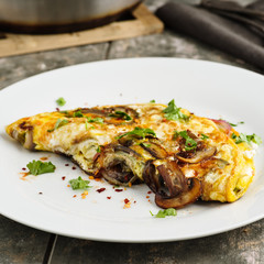Omelett mit Pilzen - Omelette with mushrooms