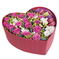 Fototapeta na wymiar Box of roses with cookies