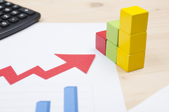 ギザギザの矢印 Photos Royalty Free Images Graphics Vectors Videos Adobe Stock