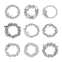 Obraz premium Set of wreath isolated on white background. Vector template with flourishes ornament elements.