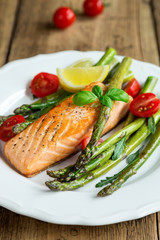Salmon with Asparagus