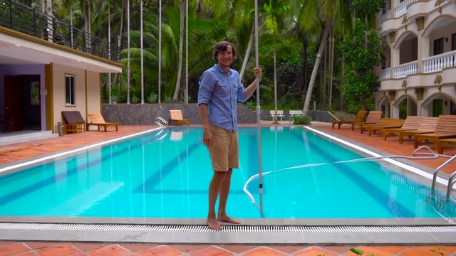 Service and maintenance of the pool.Cleaning the pool.