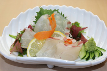 鯛の刺身