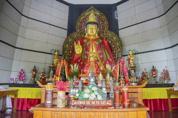 Naklejka premium Beautiful Kwan Im sculpture