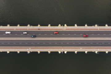 Bridge and cars from above. - 200639127