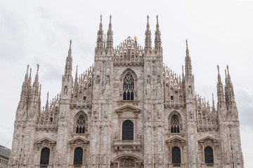 Fototapeta premium Milan Cathedral in Piazza del Duomo , Italy 