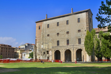 Fototapeta na wymiar Parma, Palazzo della Pilotta, Emilia Romagna, Italia 