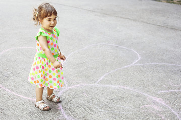 Naklejka premium Little girl in lovely dress