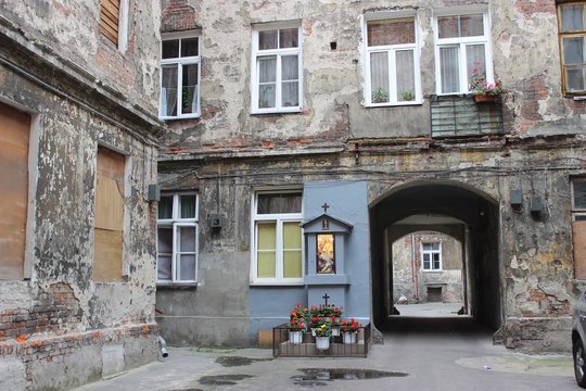 Hinterhof im Stadtteil Praga, Warschau, Polen