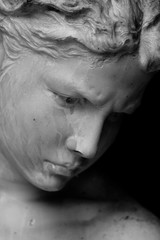 Statue