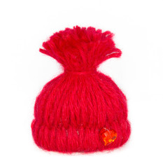 gorgeous brooch-hat in red