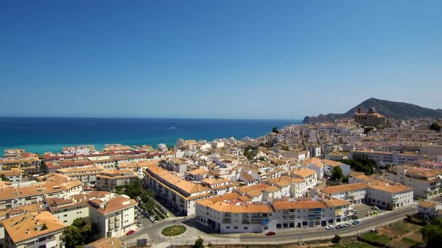 Drone en Altea, pueblo de la provincia de Alicante (España) situado en la comarca de la Marina Baja
