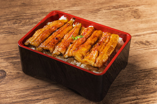 国産うなぎのかばやき　Luxury of Japan production eel