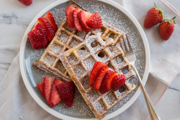 Waffeln mit Erdbeeren 