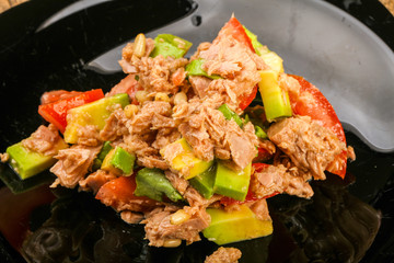 Tuna and avocado salad