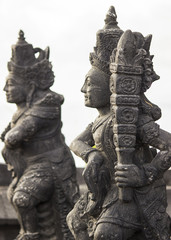 Fototapeta premium Bali Temple Statues 