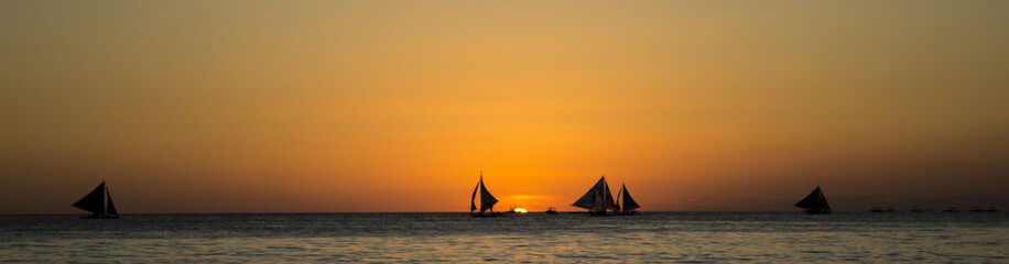 Fototapeta na wymiar Filipines: Boracay sunset 