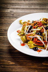 Pasta with tomato sauce and vegetables