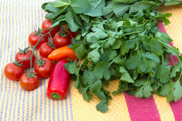 coriandre et légumes