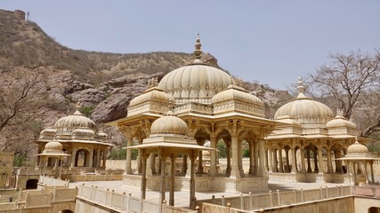 Gaitor Ki Chhatriyan in Jaipur, Rajasthan Indien, Mogularchitektur, Grabmahl
