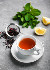Tea with lemon and mint