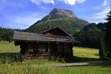 Alpenlandschaft im Lechquellengebirge bei Lech am Arlberg