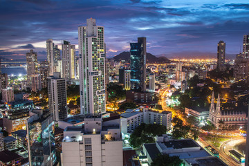 Obraz premium Panama City in the twilight in Panama City