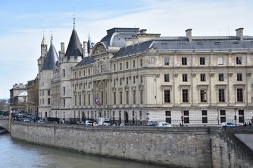 Fototapeta na wymiar cité judiciaire, paris