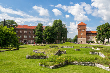 Fototapeta na wymiar Krakow, Poland. Wawel historic royal castle and cathedral