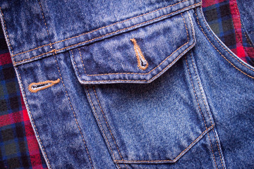 Blue jeans with pocket for creating texture