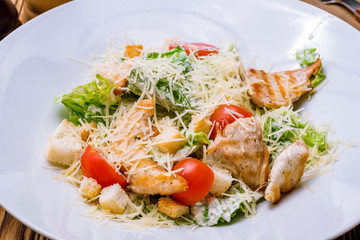 Salad caesar with chicken