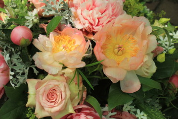 Mixed pink spring bouquet: roses and peonies