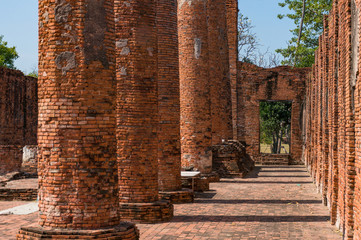 Ancient ruins of Wat Thammikarat temple