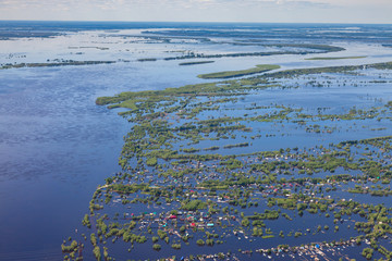 Flooded terrain in lowlend of Great river