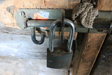 lock, padlock, metal, door, security, rusty, steel, gate, secure, closed, chain, rust, iron, locked, safety, key, wood, close, safe, protection, antique, industry, isolated, closeup, latch