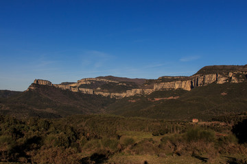 The imposing mountain of the route by El Far