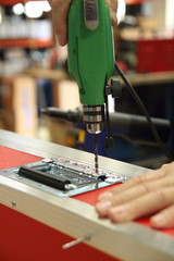 Bohrmaschine in Tischlerei