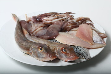 Pesce misto crudo