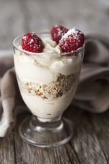 dessert lacté a la framboise