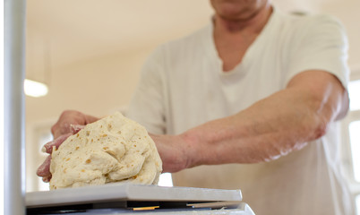 Cooking bread dumplings