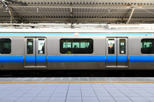 Fototapeta 京浜東北線