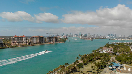 Fototapeta premium Fisher Island near Miami Beach, aerial view of Florida