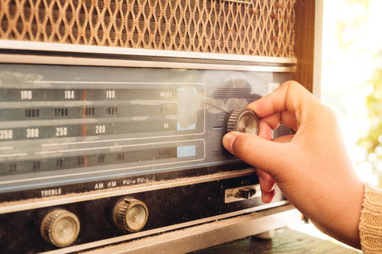 Radio Tuning Images – Browse 504,192 Stock Photos, Vectors, and Video |  Adobe Stock