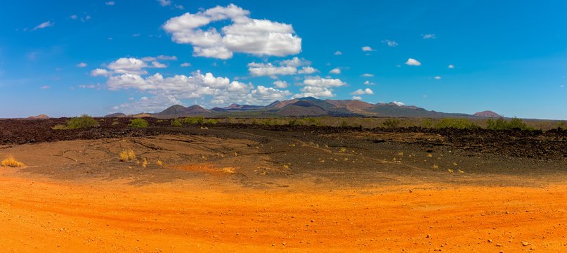 Panorama Landschaft Sheitanis Lava im Tsavo West Nationalpark Kenia